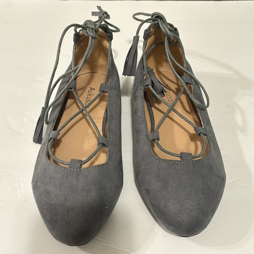 Aukusor gray flats